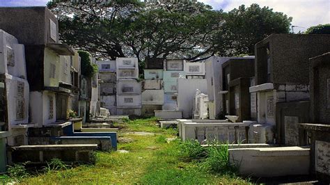 babang luksa how many days|Funeral practices and burial customs in the Philippines.